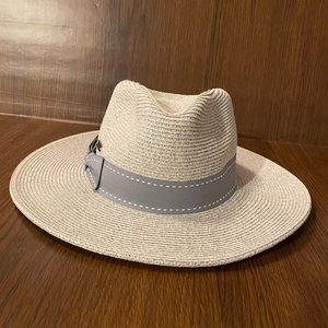 Sun n’ Sand light grey adjustable hat